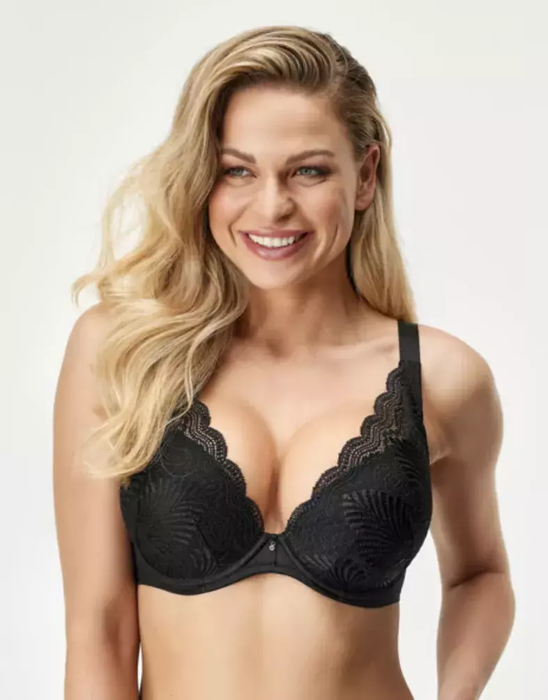 žena ve spodním prádle