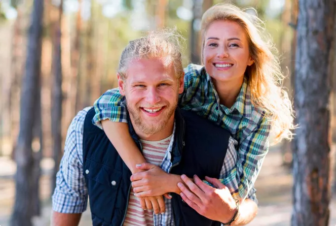 Jste v produktivním věku? Pak můžete randit s mladším mužem. Ti totiž preferují vyzrálou ženu
