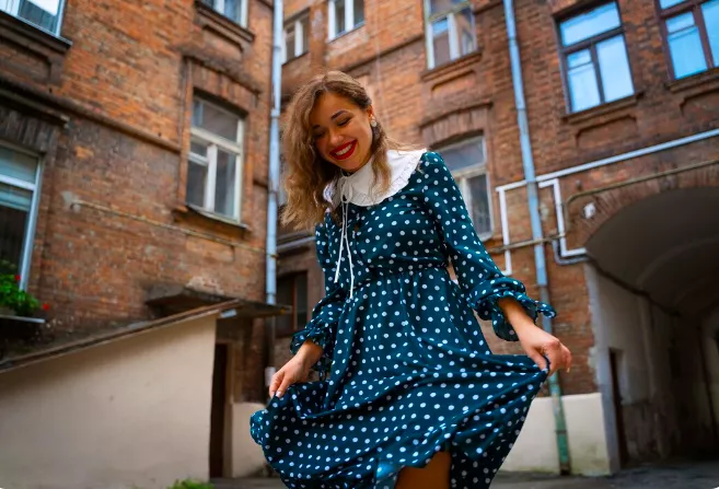 Pruhy nebo puntíky. Jaro ve stylu retra pro ženy 50+