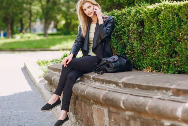 Černá klasika. Pokud ještě nemáte černé baleríny, pak si je okamžitě jděte koupit