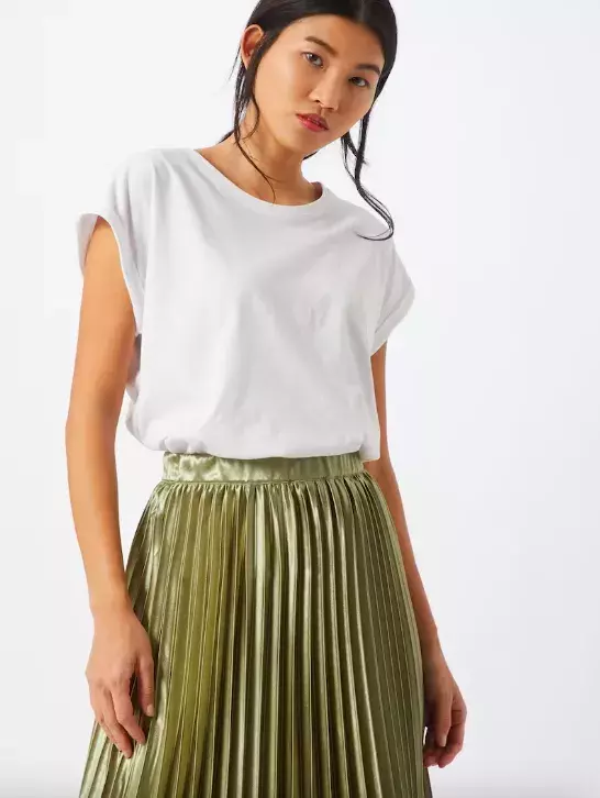 <p>Urban Classics 300 Kč</p>
