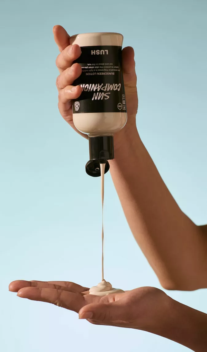 Sun Companion Krém s ochranou proti slunci Od 440 Kč