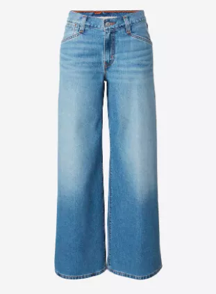 <p>LEVI'S 1299 Kč</p>
