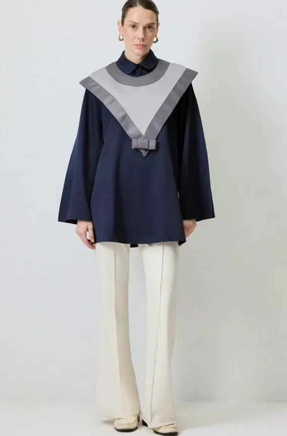 Oversized halenka, Touché Privé, 605 Kč