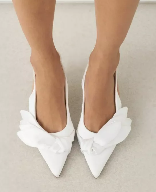 Slingback lodičky s ozdobou, Next, 1 560 Kč