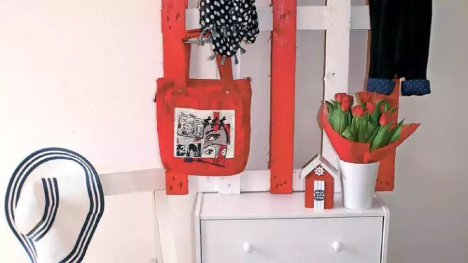 Originální věšák