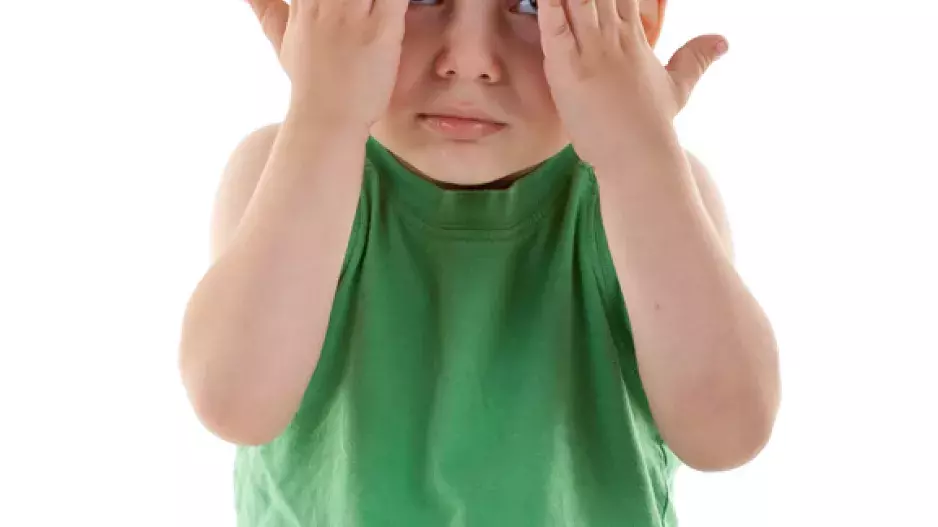 Poradna: Jak u dítěte poznám oční vadu?