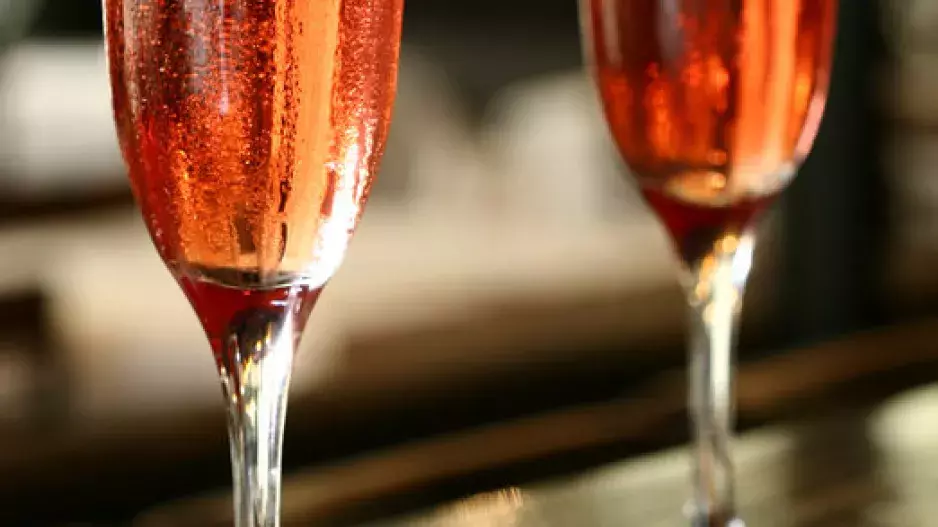 Osvěžující letní drinky 6: Kir Royal