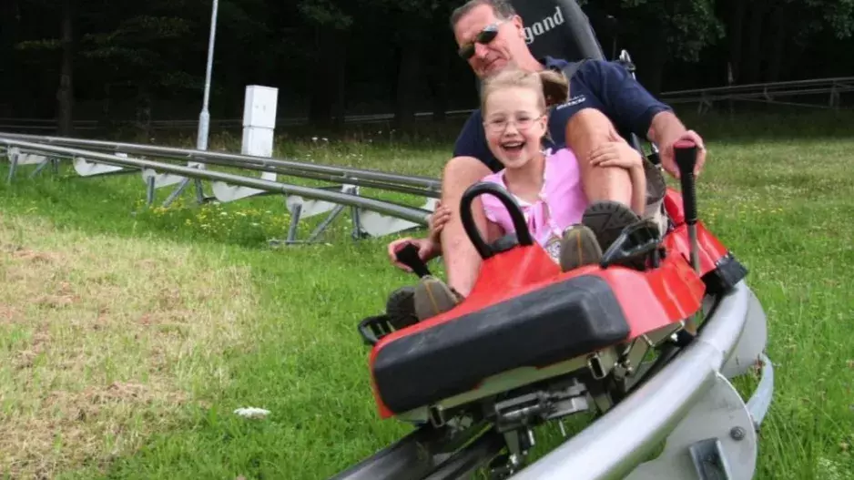 Kdo se baví, nezlobí