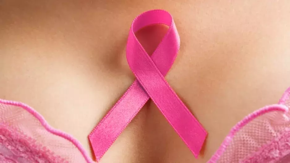 Prsa podle Angeliny 3: Jak snížit riziko