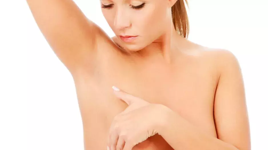 Zvládne vaše dcera samovyšetření prsu?