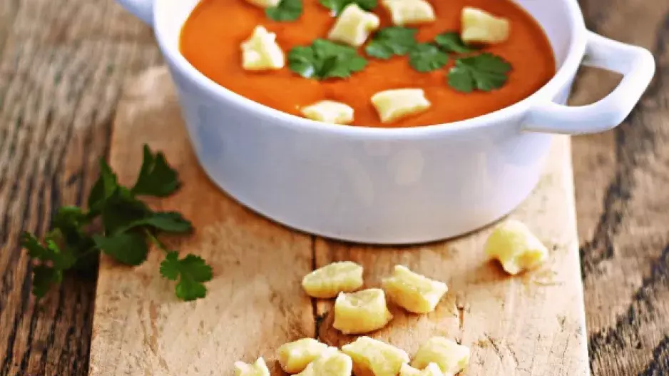 To je ale hustý 4: Polévka z pečené mrkve s nočky