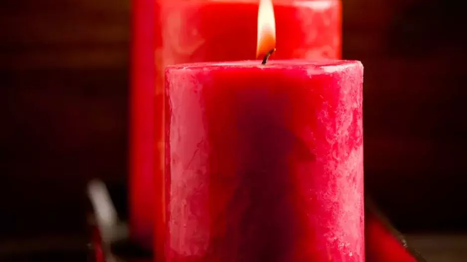 Věštění ze svíček 1: Co říkají tři plamínky