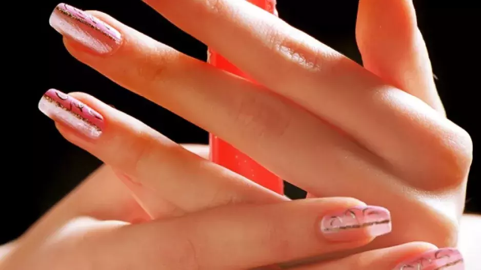 Věštění ze svíček 4: Přizvěte kamarádky