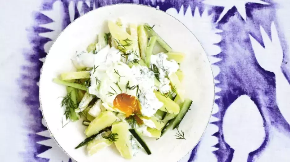 Bramborový salát 4: S koprovou zálivkou