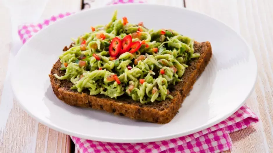 Zdravé silvestrovské pochoutky 4: Avokádová pomazánka