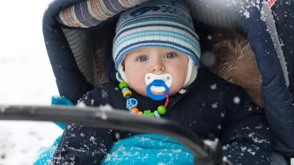 Zima s miminkem: 5 praktických rad