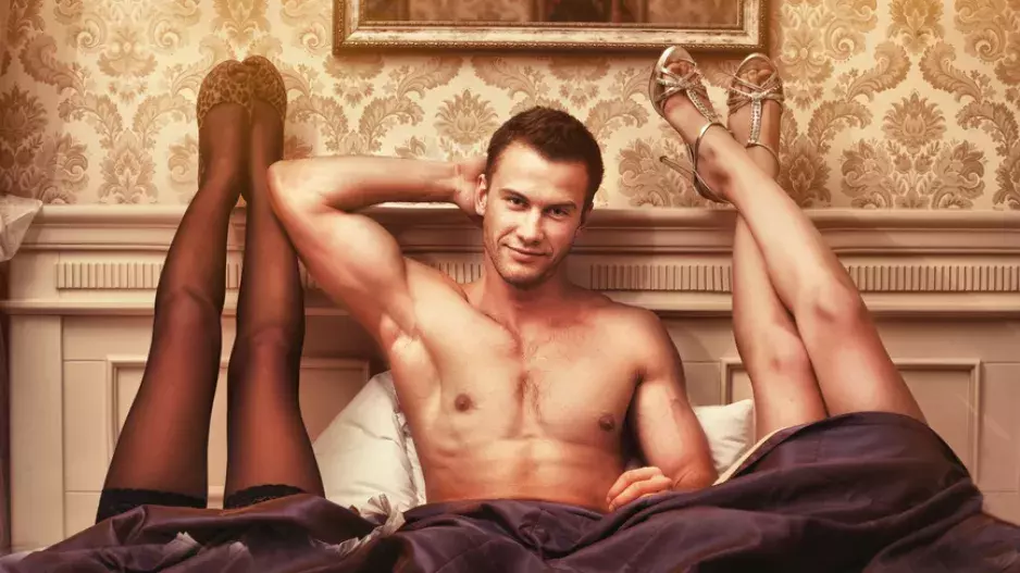 3 tvrzení, jimiž muži balamutí milenky