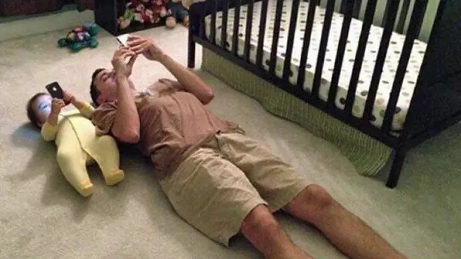 FOTO: Jaký otec, takový syn! 18 nejroztomilejších momentek tatínků a miminek