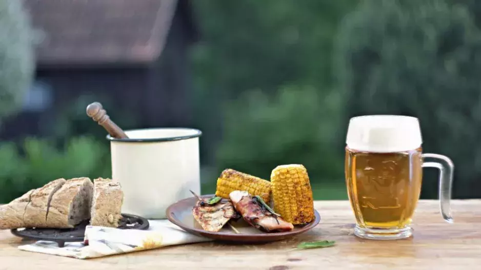 Víkendové grilování I: Kuřecí prsíčka ve slanině