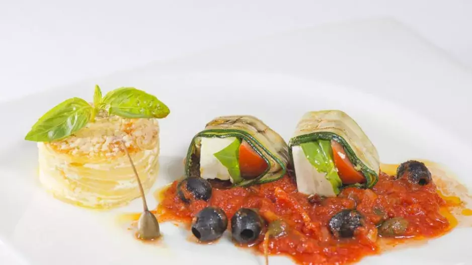 Recept: Cuketové závitky s gratinovanými bramborami