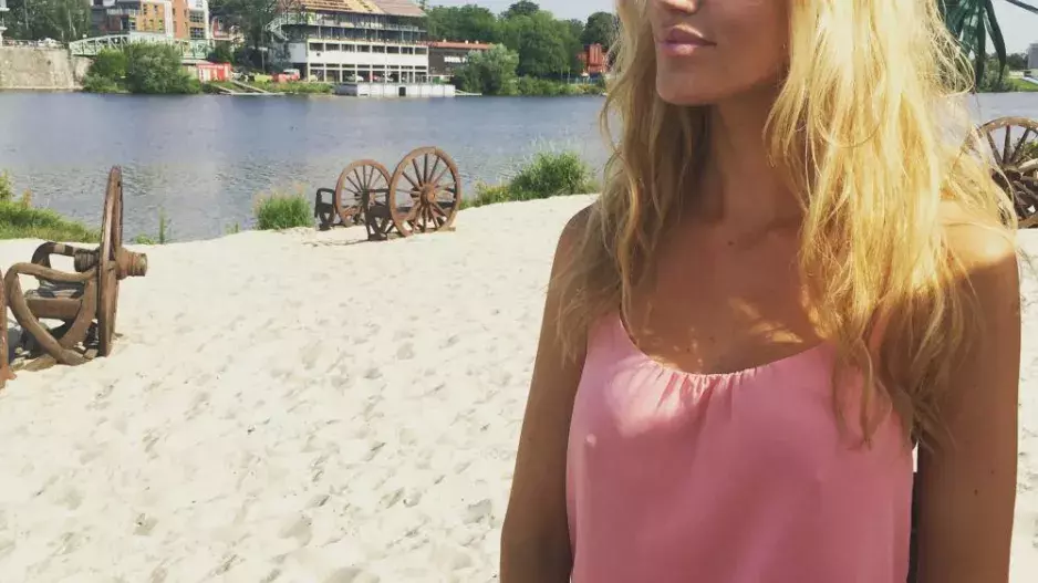 VIDEO: 3 letní vlasové účesy, které jsou trendy