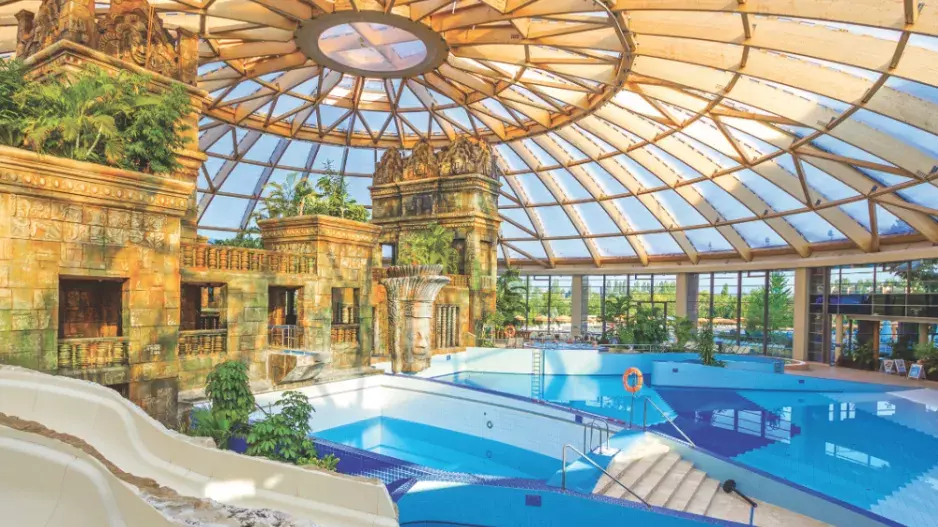 2=3 BUDAPEŠŤ JARNÍ POZVÁNÍ!