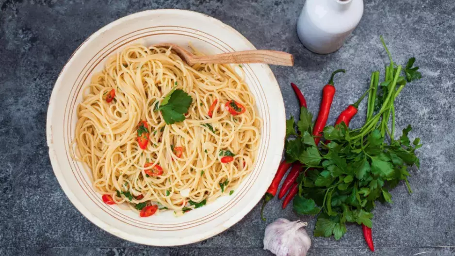 Recept: Spaghetti aglio, olio e peperoncino