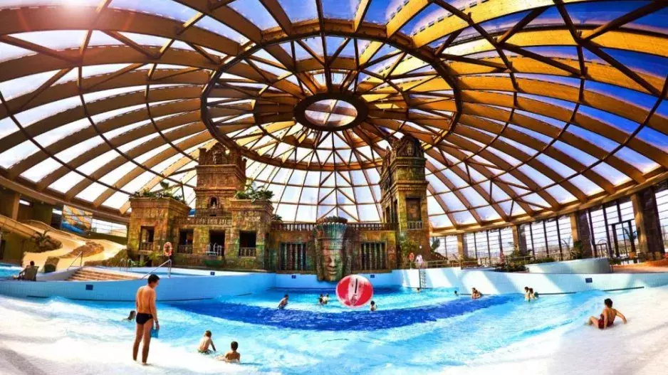 2=3 Budapešť jarní pozvání