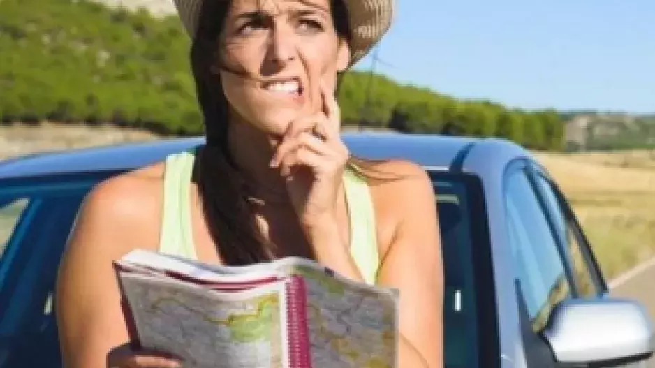 Praktická žena myslí před dovolenou na vše