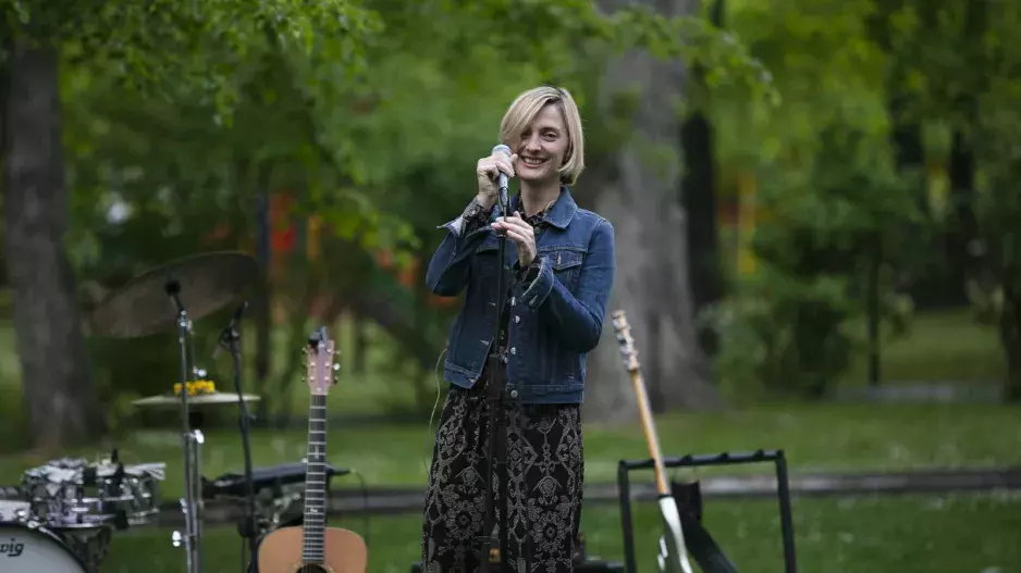 Sejdeme se na zahradě