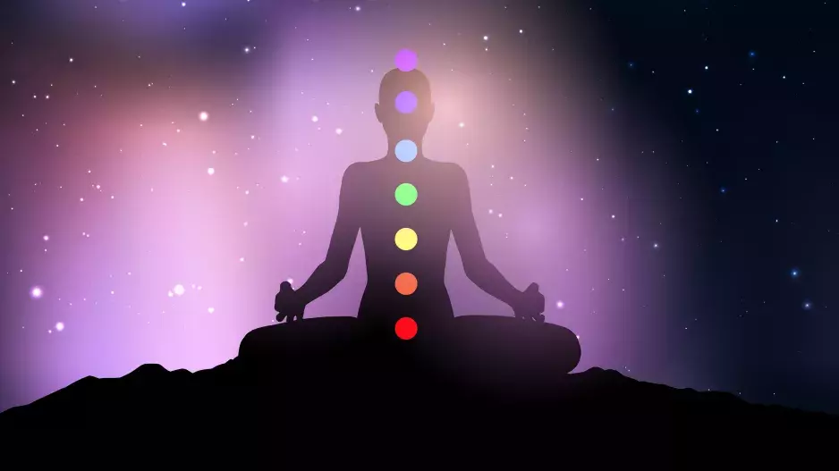 Čakry: Bolesti v krku, problémy se sluchem, potíže se zuby i úzkost způsobuje zablokovaná krční čakra. Jak ji odblokovat? 