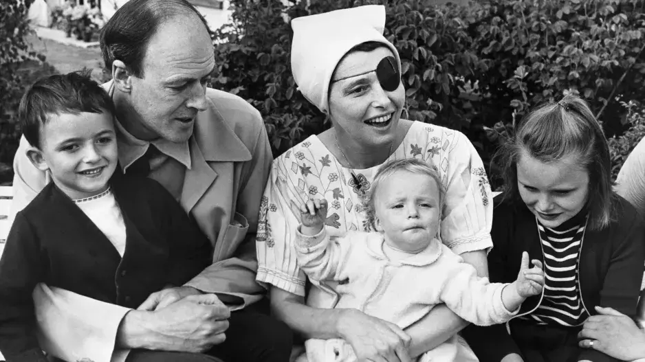 Karlík a továrna na čokoládu: Jak se z životní tragédie autora zrodil knižní bestseller. Příběh, na který nezapomenete