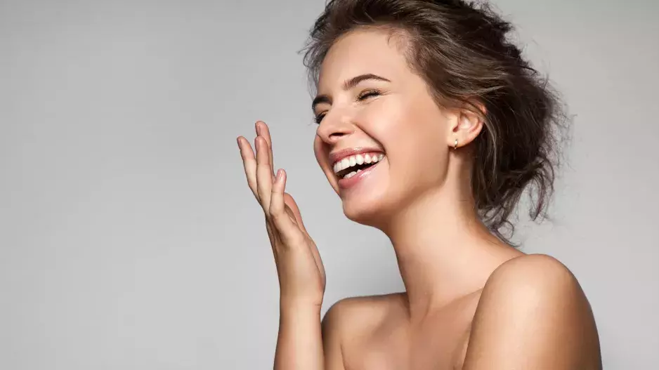 Pravidelná ústní hygiena nestačí. Bakterie v ústech mohou napadnout i srdce. Osvojte si správné návyky