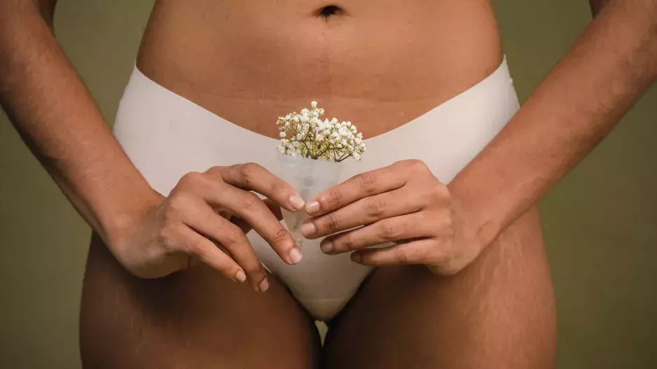 Tato neobvyklá metoda může pomoci zmírnit příznaky menstruačního období