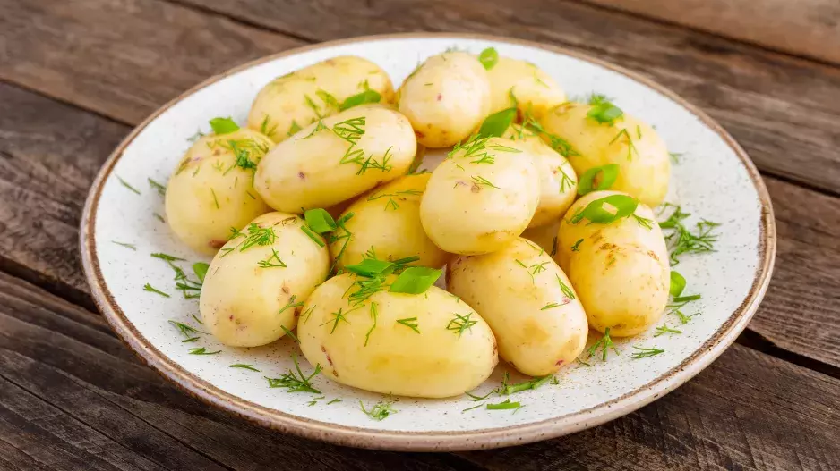 Mýty a fakta o bramborách: Proč by měly být nedílnou součástí vašeho jídelníčku?