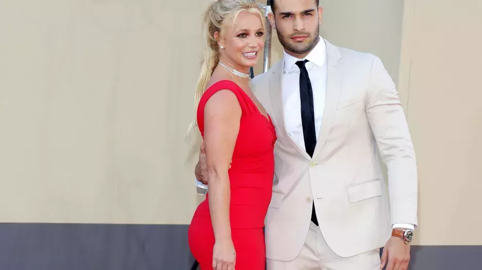 Britney Spears ukázala svoji koupelnu ve vtipném videu, které natočila s přítelem