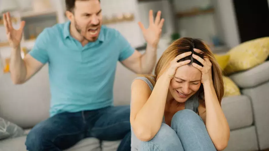 PORADNA: Přítel přehnaně žárlí a podezřívá mě (Monika 28)