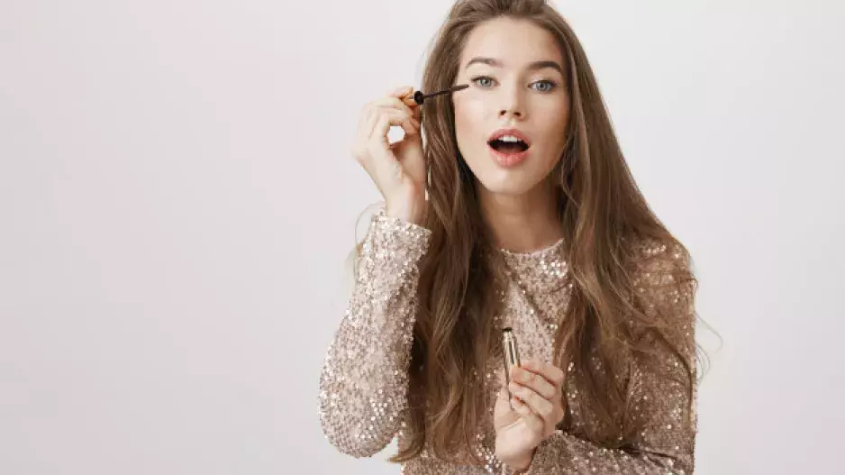 První 3 vteřiny rozhodnou o tom, co si o vás lidé myslí: Psychologové radí, jak udělat nejlepší první dojem v nové práci, na rande či důležité schůzce