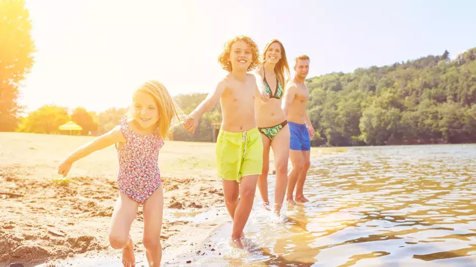 Nejkrásnější písečné pláže v Česku: Kde si užijete nejlepší koupání?