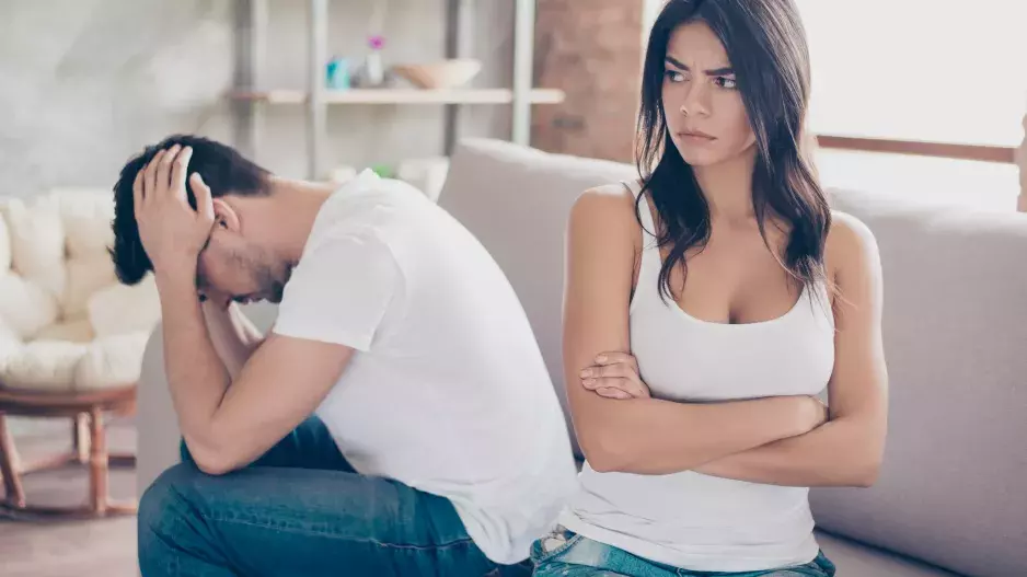 Odpustit partnerovi nevěru? 6 známek, že toho upřímně lituje a záleží mu na vás