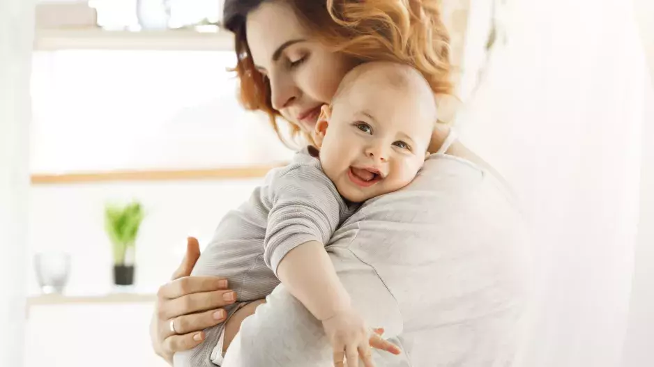 Mít dítě po čtyřicítce? Rozhodně ano, říkají vědci. Zjistili, že děti starších matek jsou vzdělanější a mají další pozitivní schopnosti