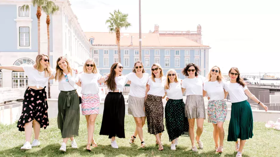 Nejkrásnější módní trend: midi sukně bude hitem letošního podzimu