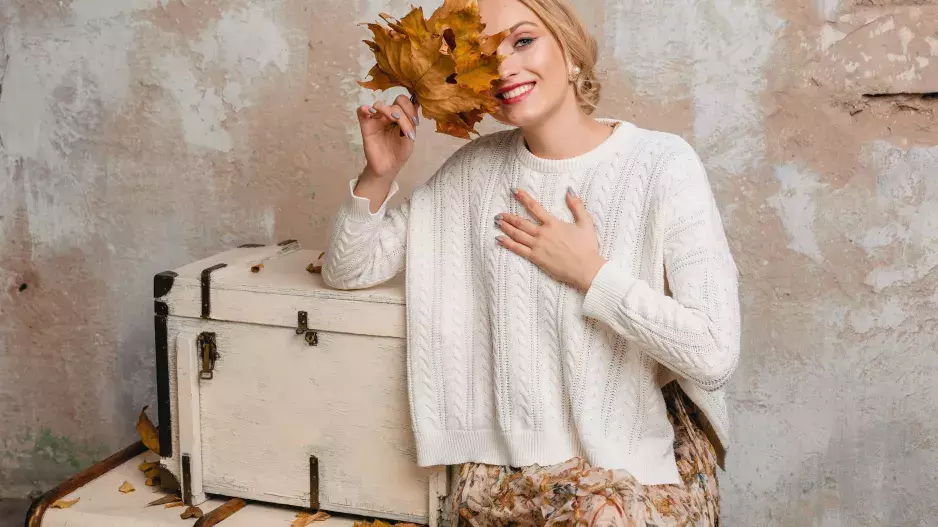 Módní trendy podzimu: Co se bude nosit? Návrháři se inspirovali kabaretem i lyžařským zájezdem