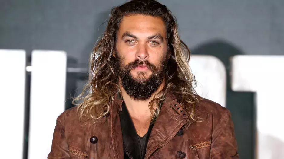 Stejný Aquaman, jiný oblek. Sexy herec Jason Momoa prozradil, jak bude vypadat jeho nový oblek. "Jsi neuvěřitelně sexy," vojalí fanoušci