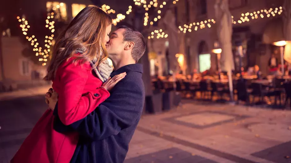 Znamení, která najdou spřízněnou duši během Vánoc: Střelec svoji lásku už zná, Býk ji brzy potká