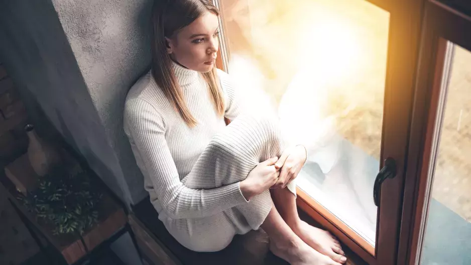 Vykliďte si domácnost, a zbavte svůj domov negativní a mrtvé energie: Ve kterých věcech se ukrývá? Pozor na umělé květiny 