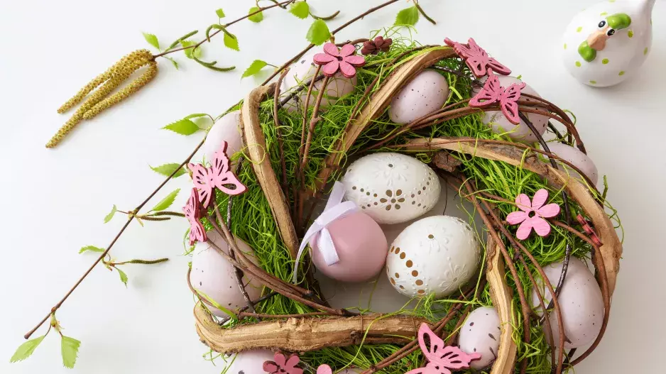 Velikonoční dekorace pro rok 2022, které rozzáří váš domov. Zkuste nový způsob zdobení vajíček nebo se pusťte do velikonočního věnce
