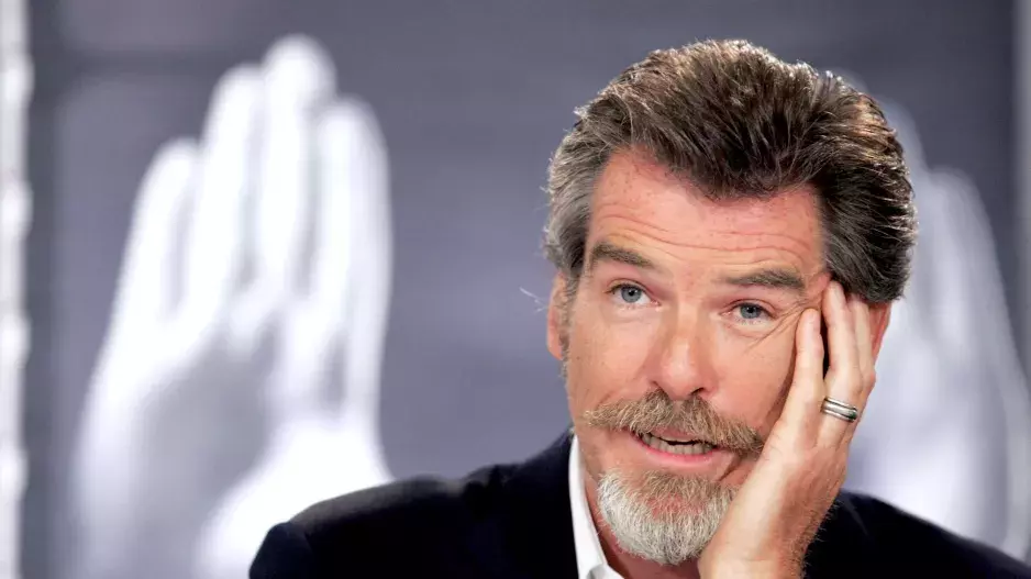 Pierce Brosnan ukázal svůj luxusní dům v Malibu. Nechybí zde bazén se slanou vodou, vodopád nebo vlastní pláž