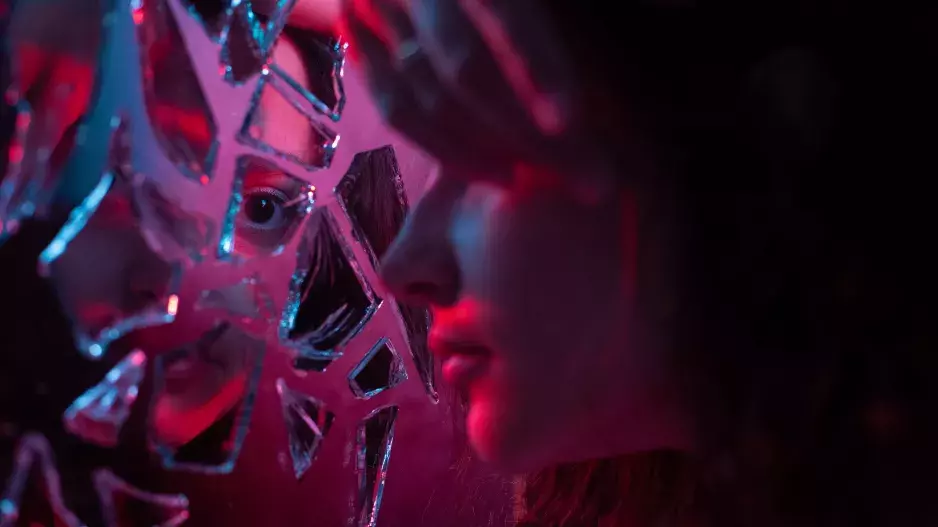 Modelka Ilka Brühl se vzácnou deformací obličeje prorazila ve světě modelingu a boří standardy krásy